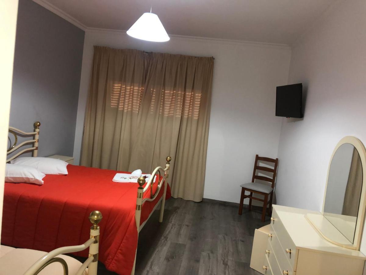 Restaurante Residencial Pizzaria S. Estevao Агиар да Бейра Екстериор снимка