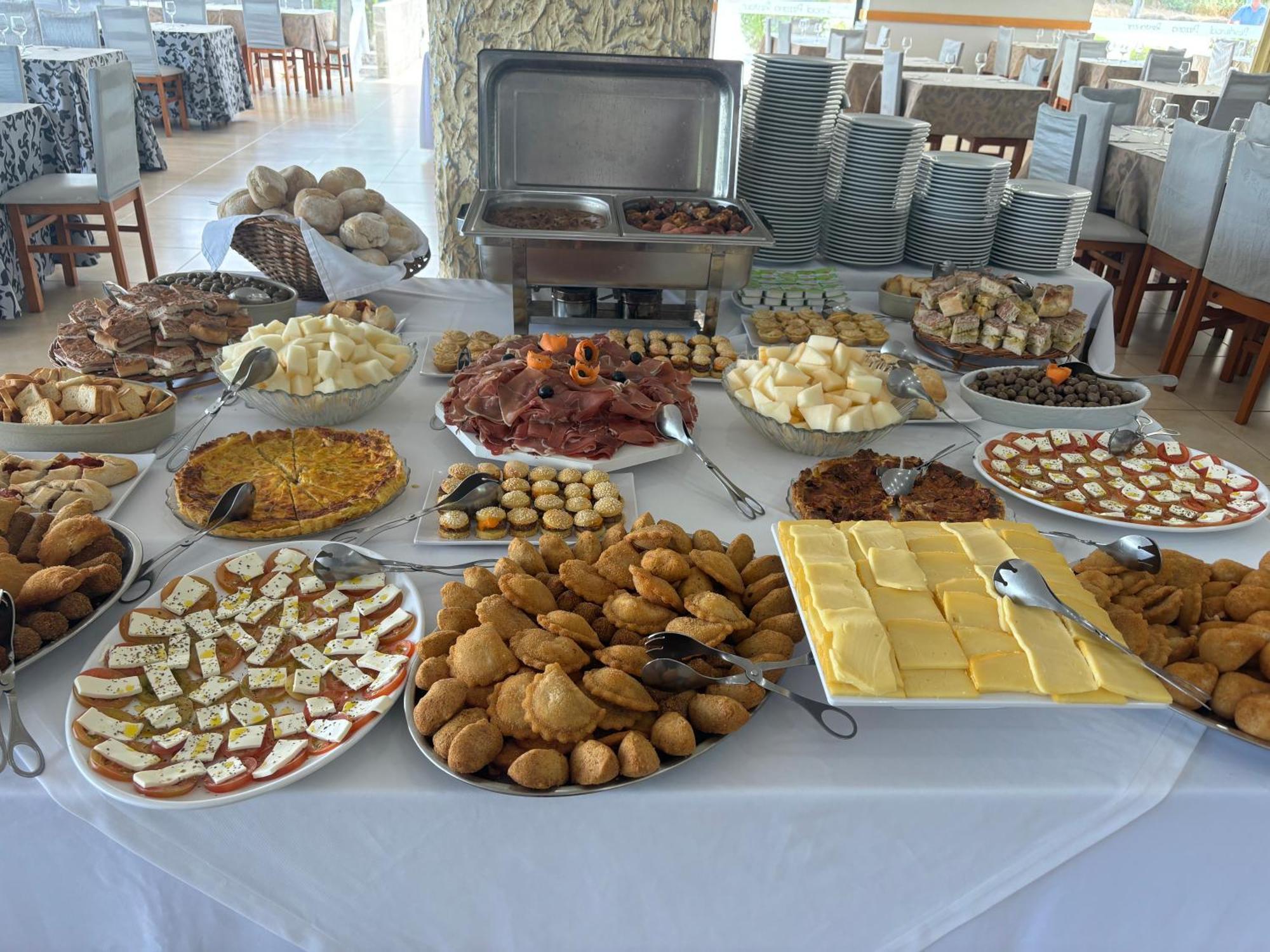 Restaurante Residencial Pizzaria S. Estevao Агиар да Бейра Екстериор снимка